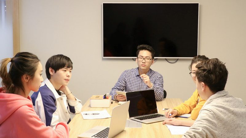 企业软硬件采购合同模板：合规保障与风险规避**